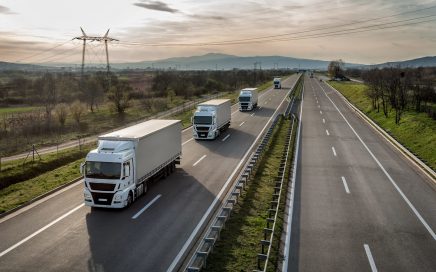 platooning_lkw5105x2872_screen_96_dpi